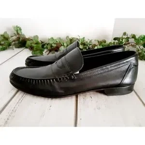 Bally Russian Calf Leather Moccasin in Black Bally Russian Calf Leather Moccasin in Black main image 2